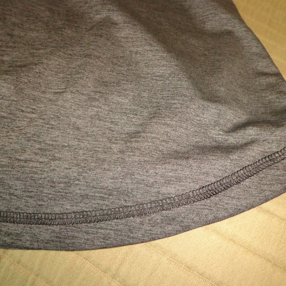Z By Zella T-Shirt M Heather Charcoal Grey Cap Sleeves Surge Stitched Back Pleat - Picture 7 of 11